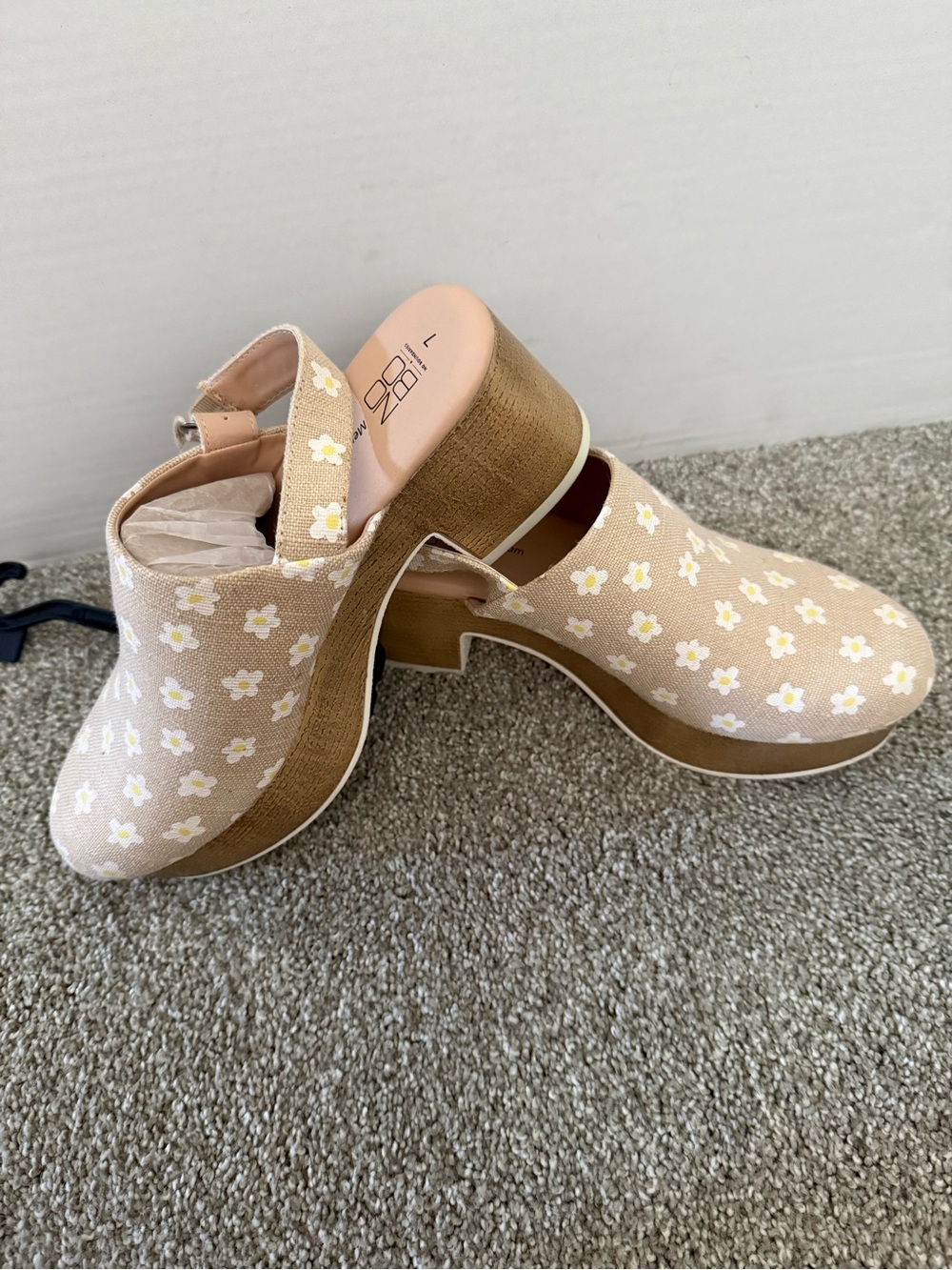 No Boundaries Beige Floral Platform Clogs